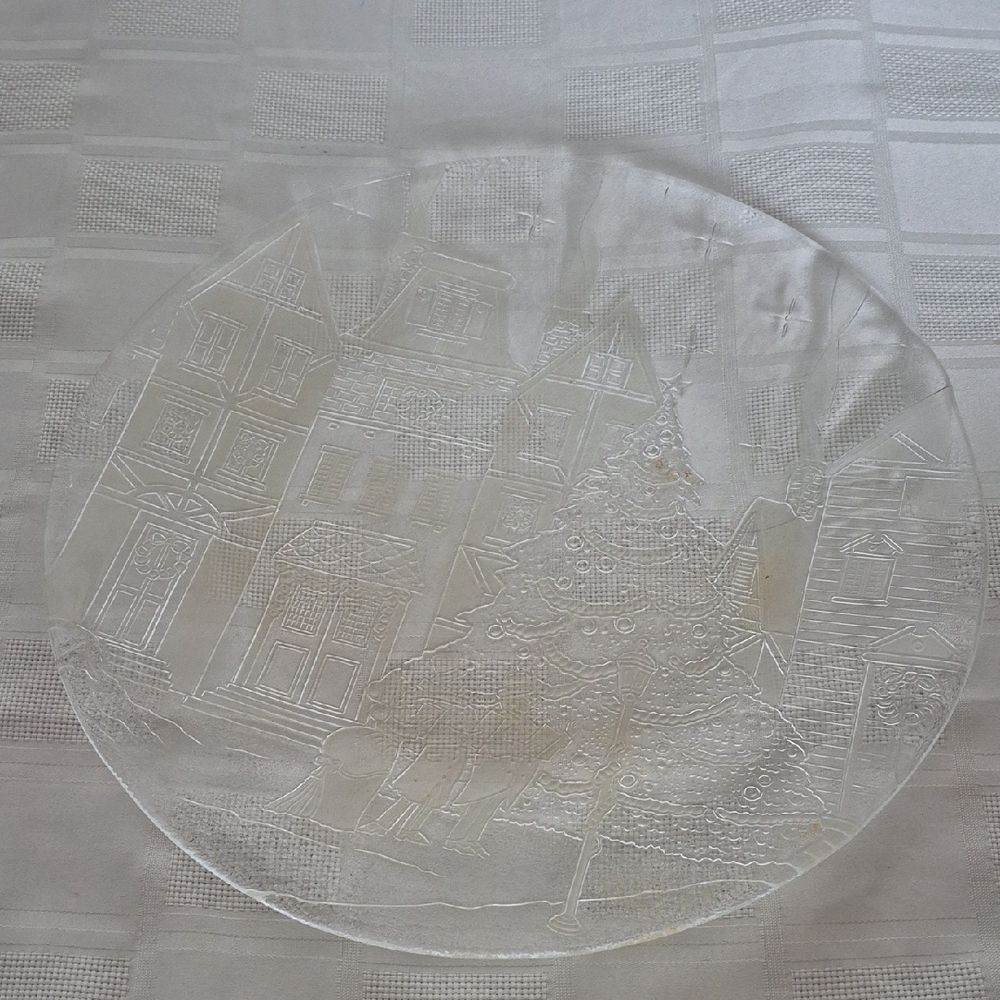 Mikasa Clear Glass Christmas Tree Decorative Plate